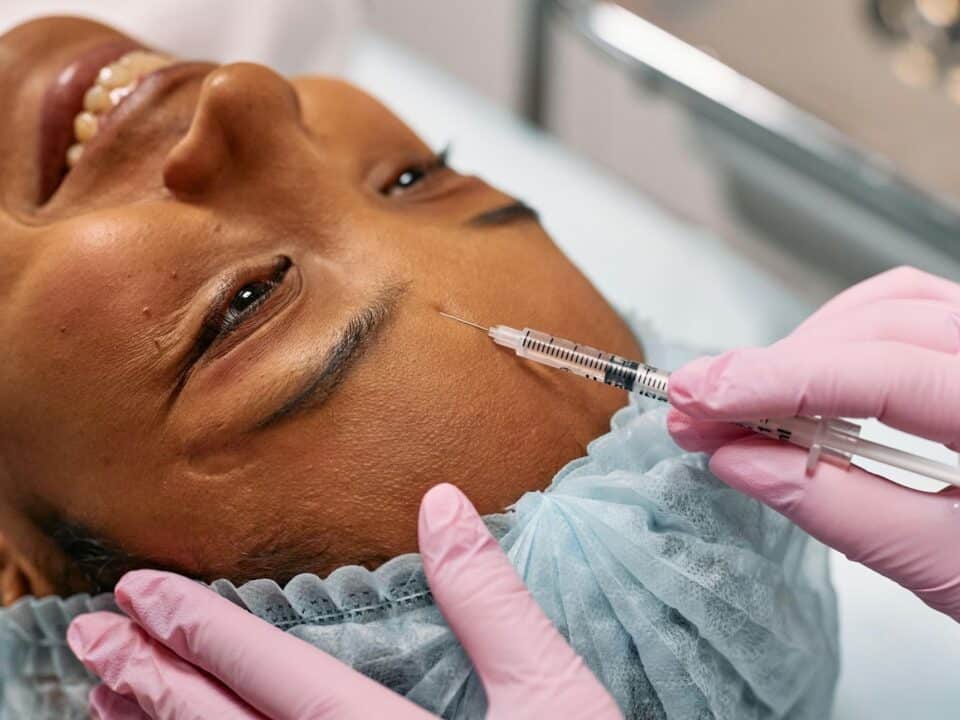 CÓMO FUNCIONA LA TOXINA BOTULÍNICA