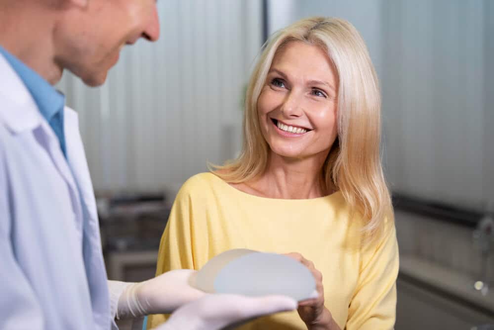 mastopexia con implantes